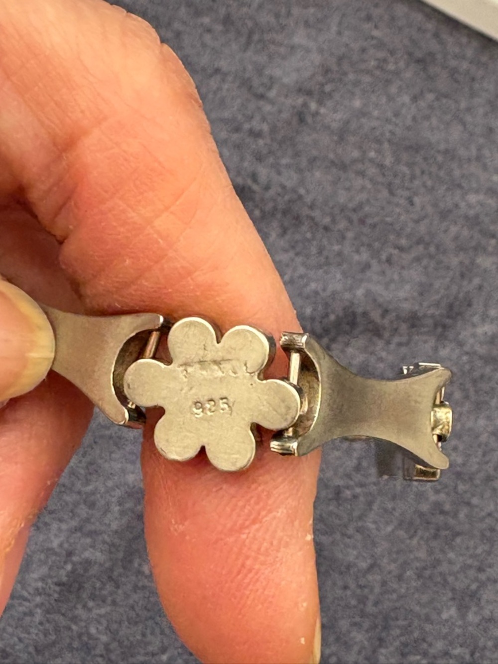 925 Sterling Silver bracelet with flowers - Picture 10 of 10